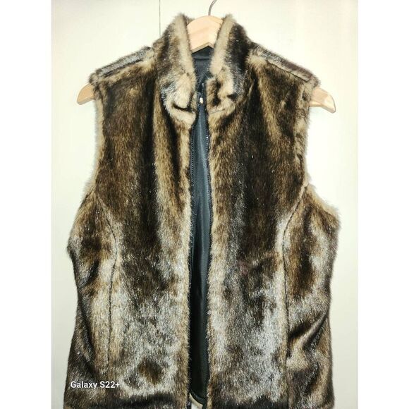 V12  Braetan Polyvinyl and Faux Fur Black and Brown Reversable Vest - Picture 1 of 8